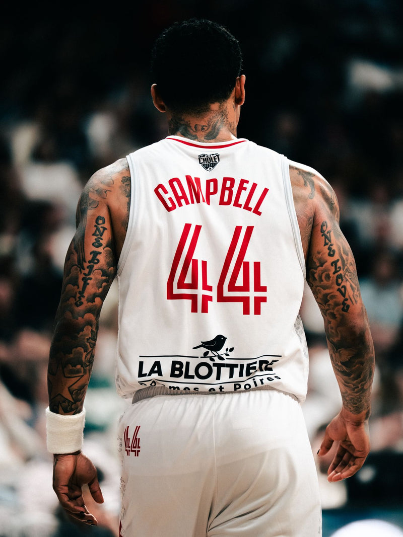 Player number 44 seen from behind during a game
